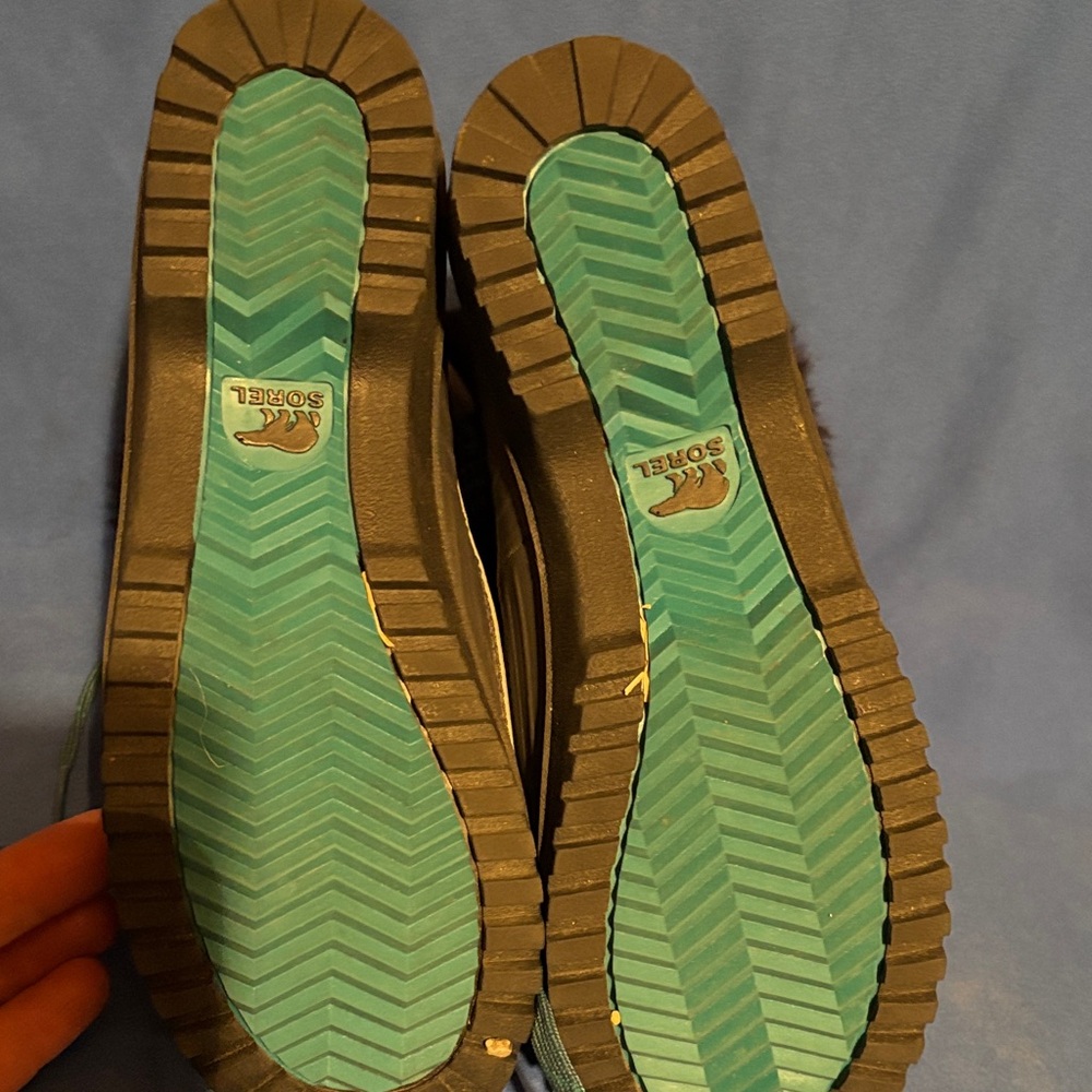 Sorel Brown Knit Faux-Fur Trim Winter Boot with Teal Accents - Picture 6 of 7